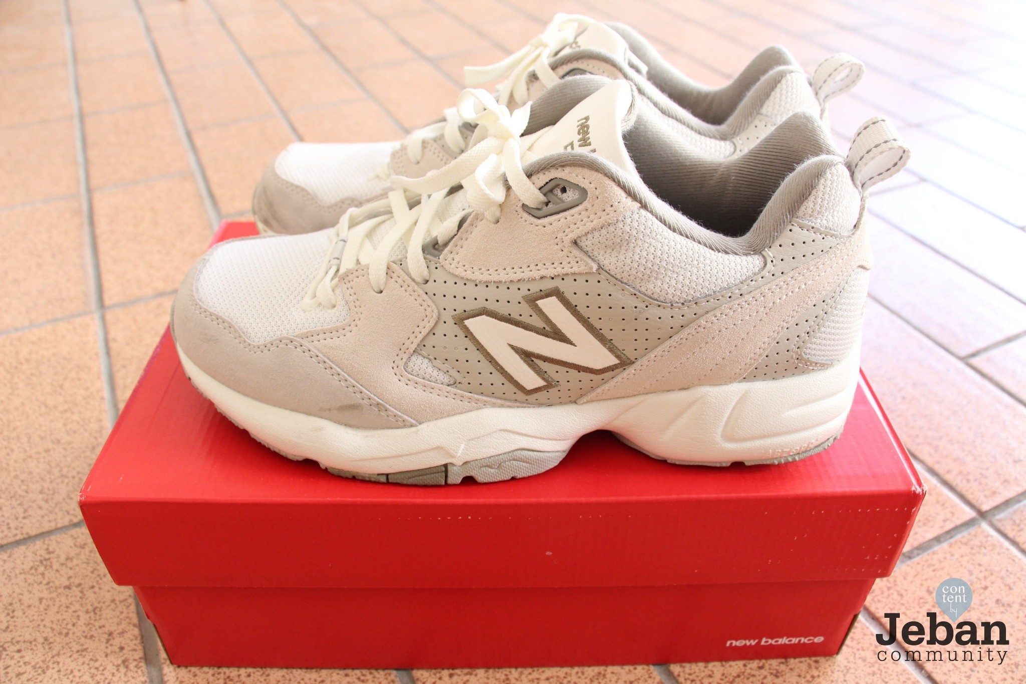 new balance 708 cream