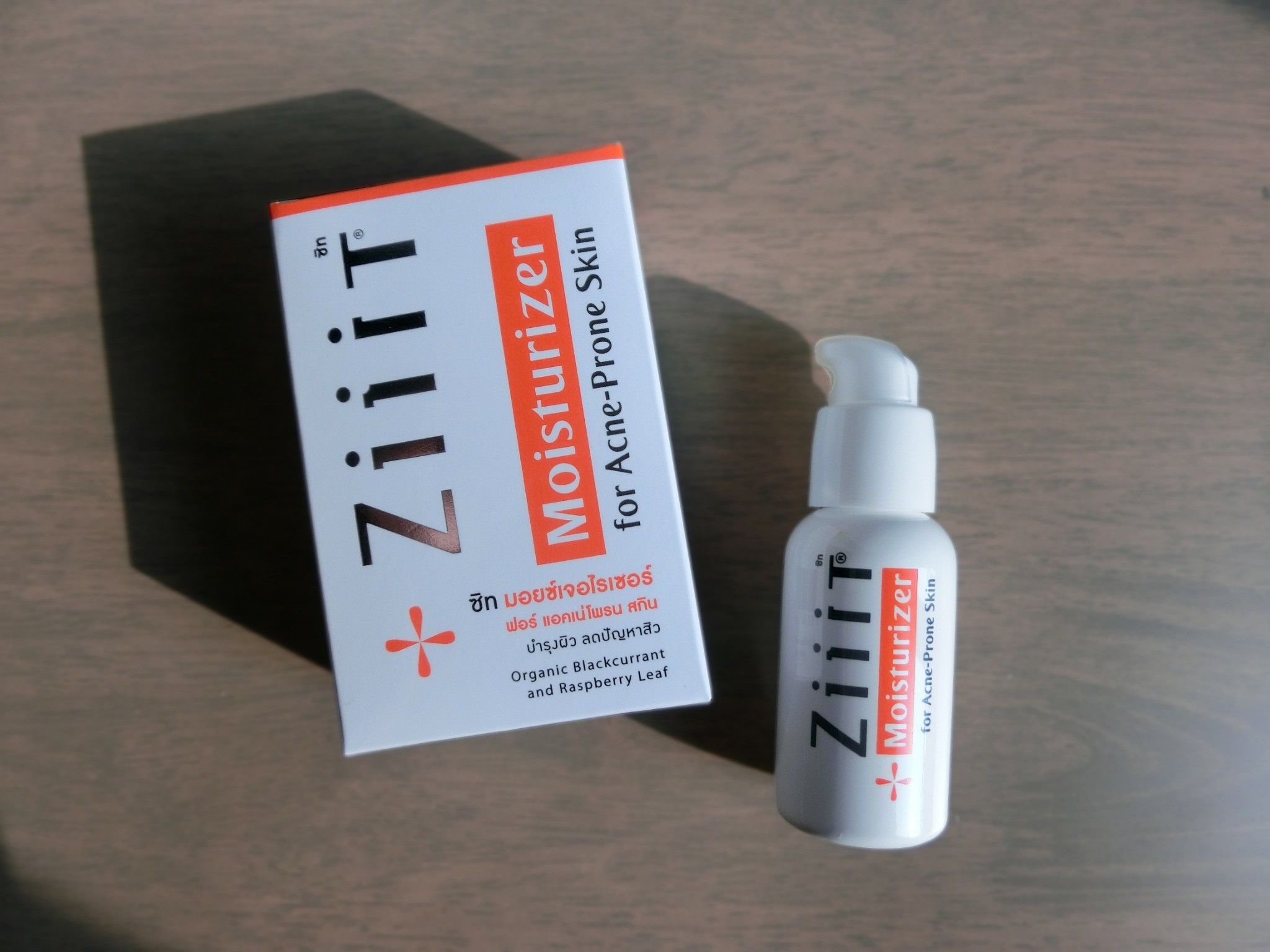 ZiiiT Moisturizer for Acne-Prone Skin ซิท มอยซ์เจอไรเซอร์ – บำรุงผิว ลดปัญหาสิว