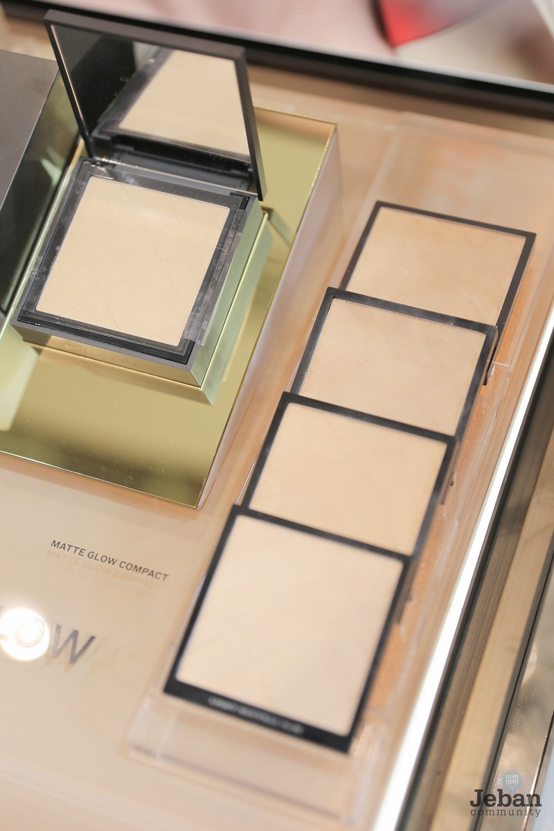 burberry matte glow compact powder