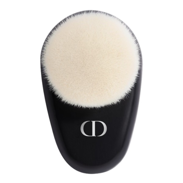 Backstage Face Brush N°18