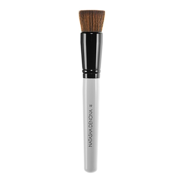 No 19 Small Foundation Brush