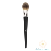 'backstage Foundation - Light Coverage' Fluid Brush