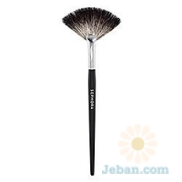 Pro : Fan Brush #65