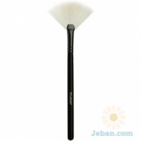 Black Black : Fan Brush