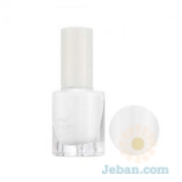 The Style : White Color Nail Polish