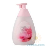 Secret Blossom Smooth Touch : Bath&Shower Gel