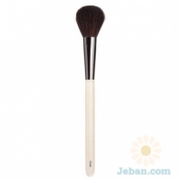 Expertly Tapered Cheek Brush