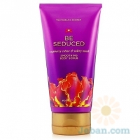 VS Fantasies : Be Seduced Smoothing Body Scrub