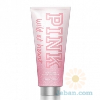 PINK : Wild at Heart 2-in-1 Wash & Scrub