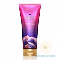 VS Fantasies : Secret Craving Ultra Moisturizing Hand And Body Cream