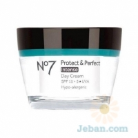 Protect & Perfect Intense : Day Cream SPF 15