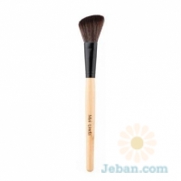 The Classic : Angled Powder/Blush Brush