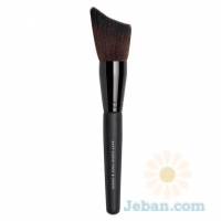 Soft Curve Face & Cheek Brush